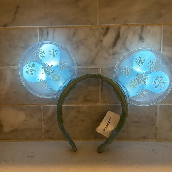 Disney Accessories - Disney Minnie Ears Headband - Mickey Mouse Snowflake Balloon - Light Up